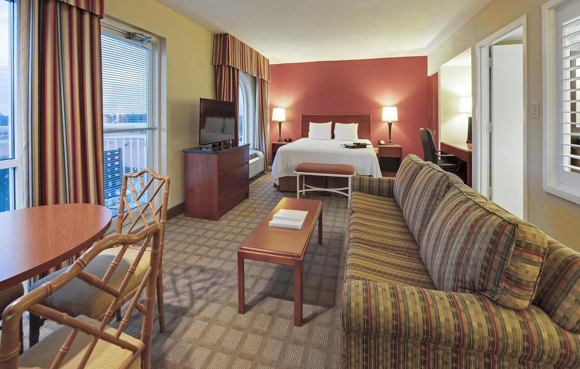 Hampton Inn Myrtle Beach Broadway At The Beach Экстерьер фото